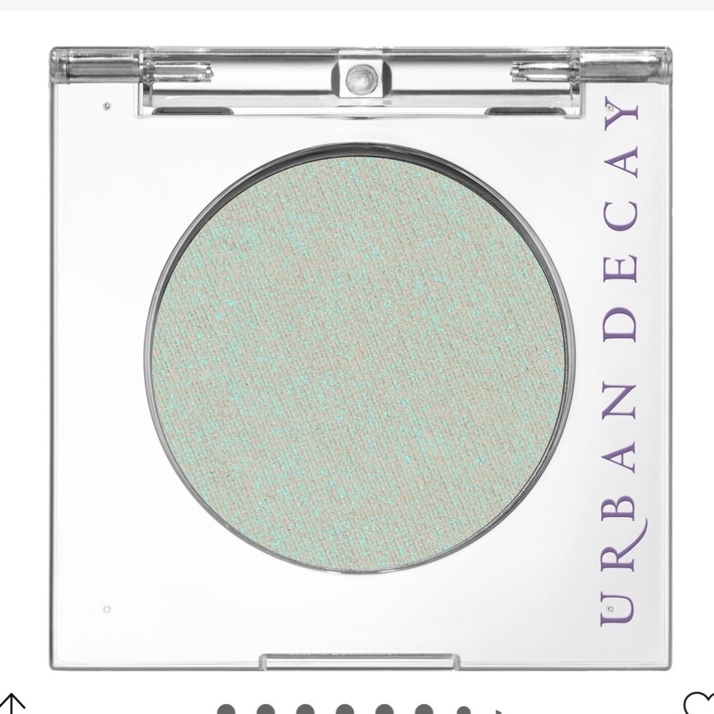 Urban Decay single shadow -Lucid-